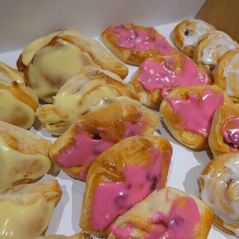 Mini Fancy Cakes - Clark's Bakery